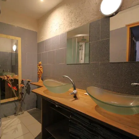 Nyaraló Ecogite Saint-prayel A Moyenmoutier, De Groupe Avec Piscine, Sauna, Jeux