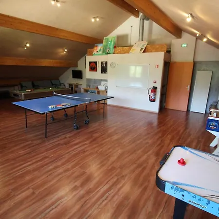 Ecogite Saint-prayel A Moyenmoutier, De Groupe Avec Piscine, Sauna, Jeux Moyenmoutier