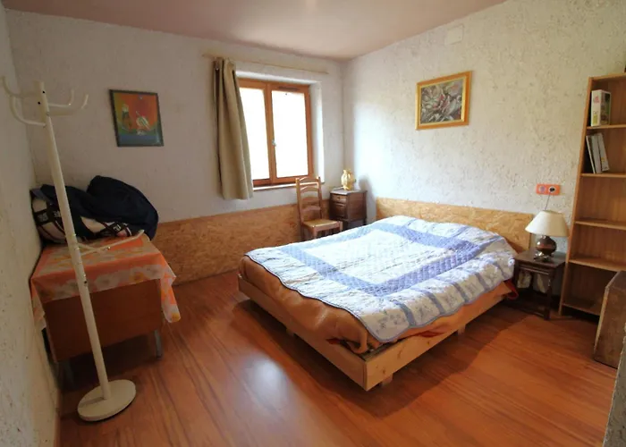 Ecogite Saint-prayel A Moyenmoutier, De Groupe Avec Piscine, Sauna, Jeux