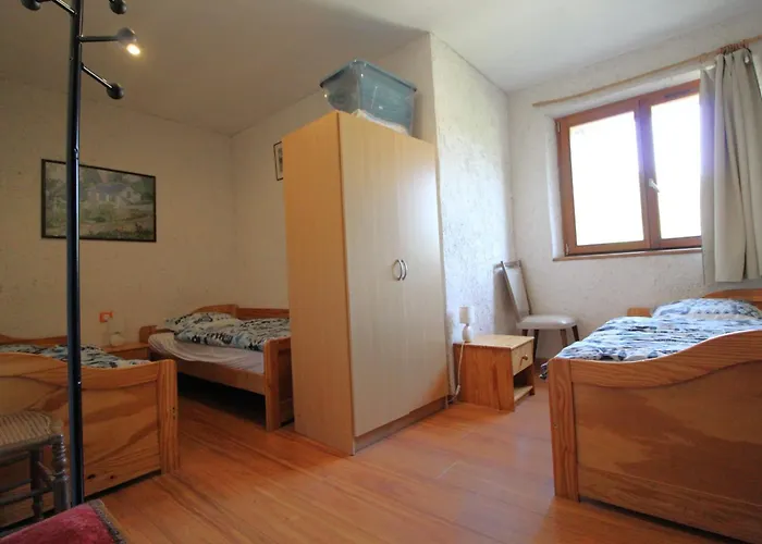 Ecogite Saint-prayel A Moyenmoutier, De Groupe Avec Piscine, Sauna, Jeux Moyenmoutier