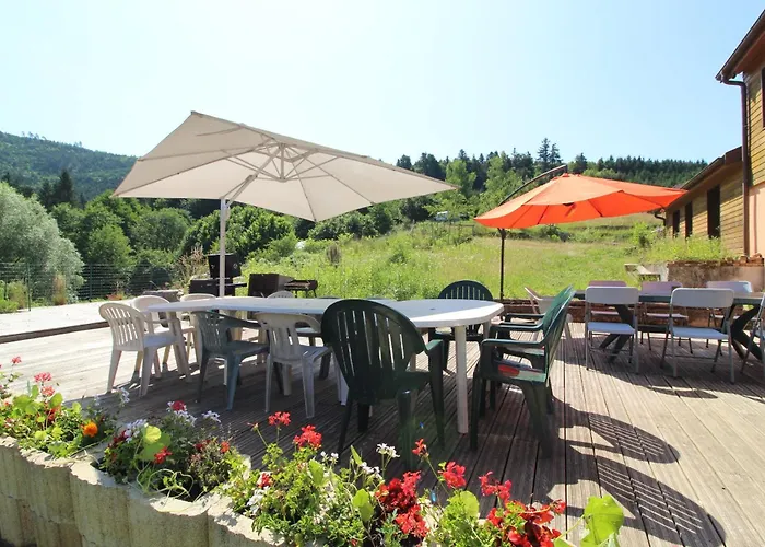 Ecogite Saint-prayel A Moyenmoutier, De Groupe Avec Piscine, Sauna, Jeux Moyenmoutier